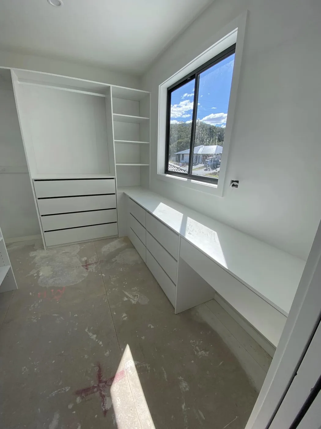 Custom wardrobe fit-out