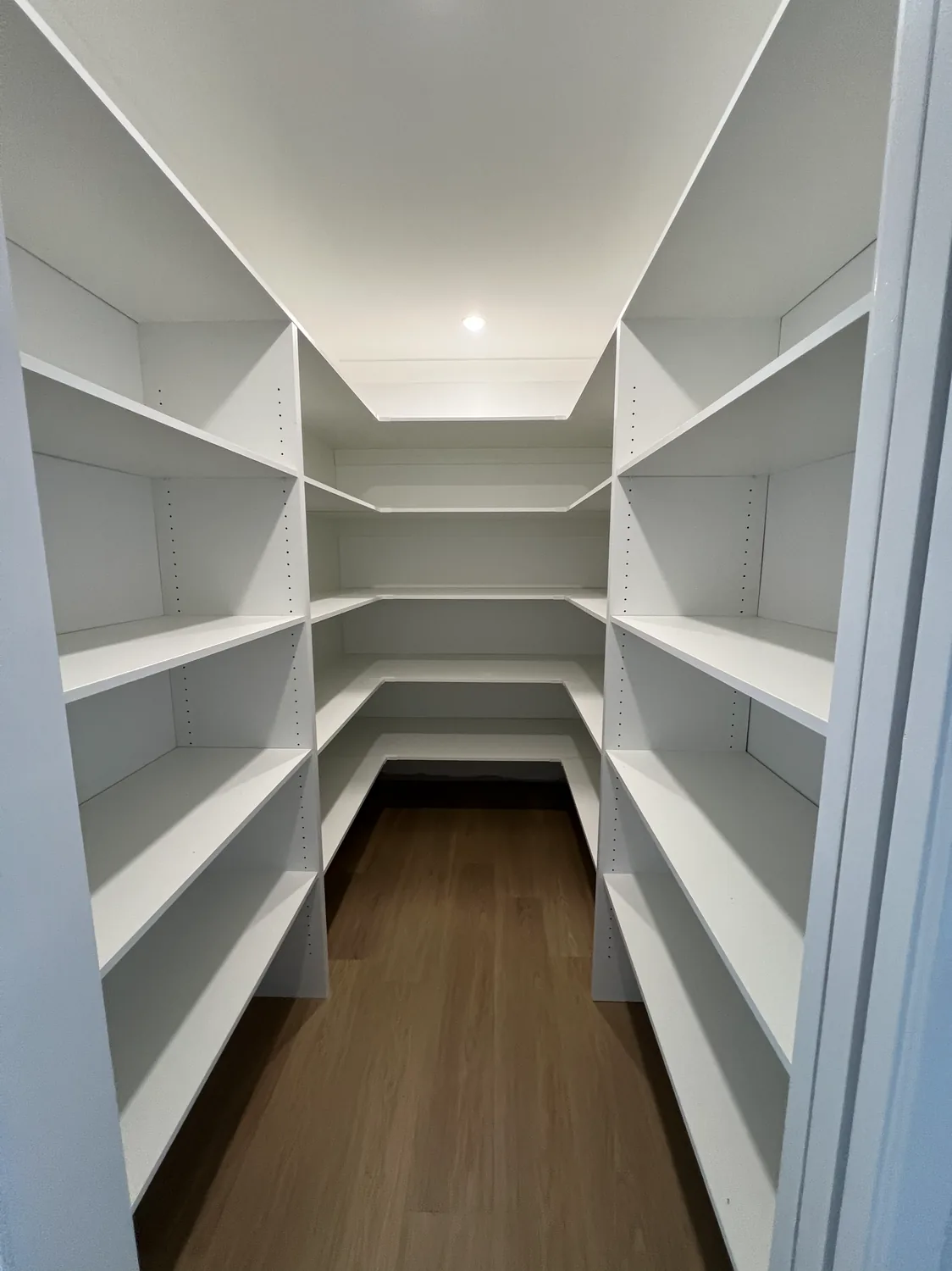Walk-in linen and storage shelving